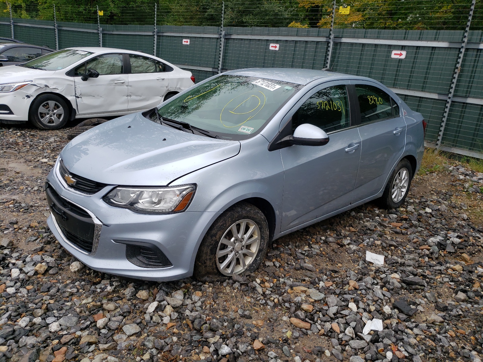 Zdjęcie 2 z aukcji – 2017 CHEVROLET SONIC z VIN 1G1JD5SH9H4123978