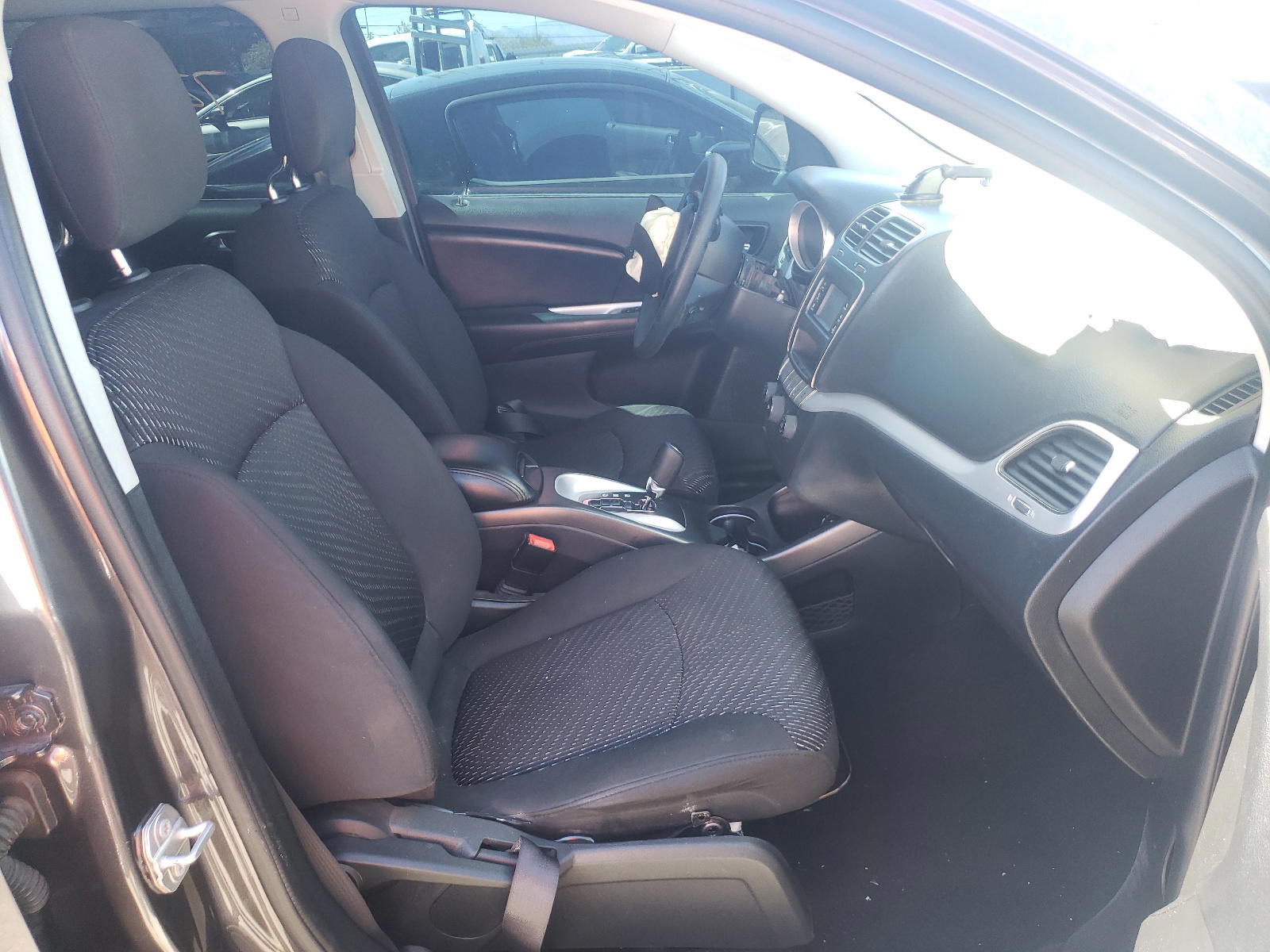 Photo 5 from auction – 2017 DODGE JOURNEY SX with VIN 3C4PDCBG2HT588772