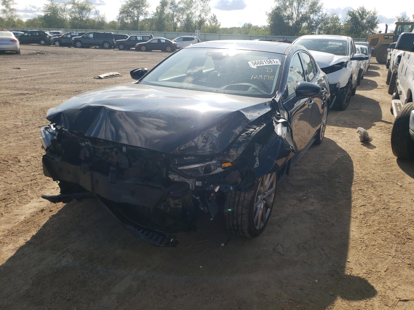 Photo 2 from auction – 2020 MAZDA 3 PREMIUM with VIN 3MZBPBEM7LM129198