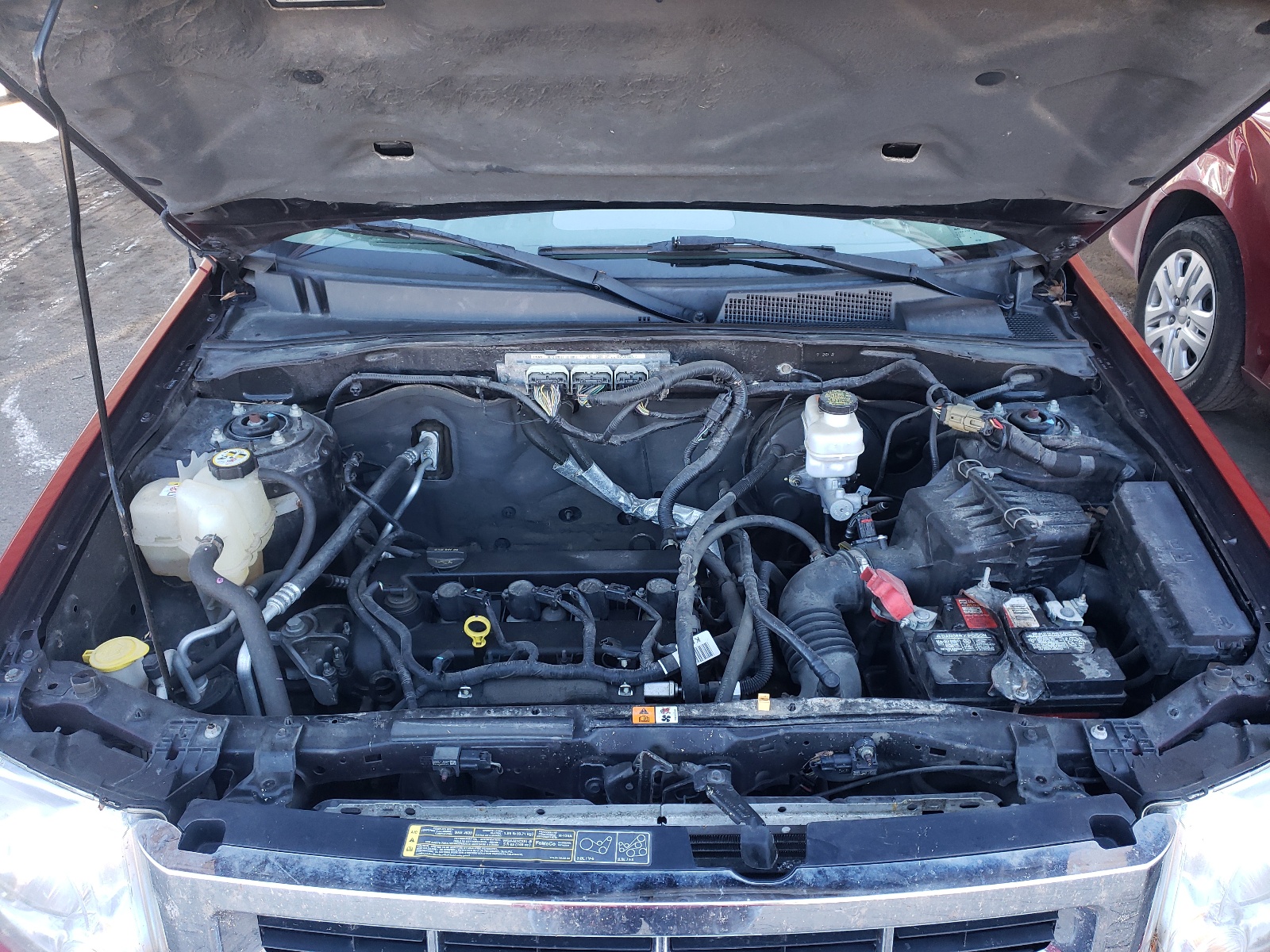 Photo 7 from auction – 2011 FORD ESCAPE XLS with VIN 1FMCU0C72BKA34129