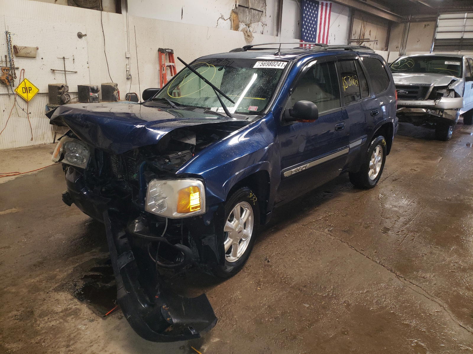 Photo 2 from auction – 2004 GMC ENVOY with VIN 1GKDT13S342438845