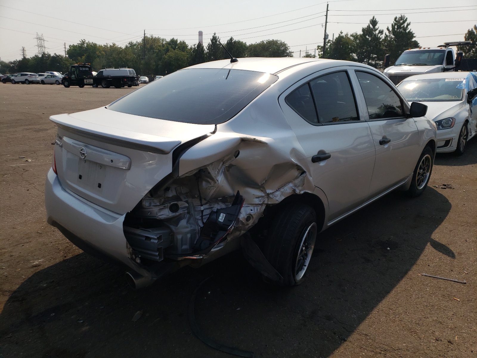 Photo 4 from auction – 2017 NISSAN VERSA S with VIN 3N1CN7AP2HL904369