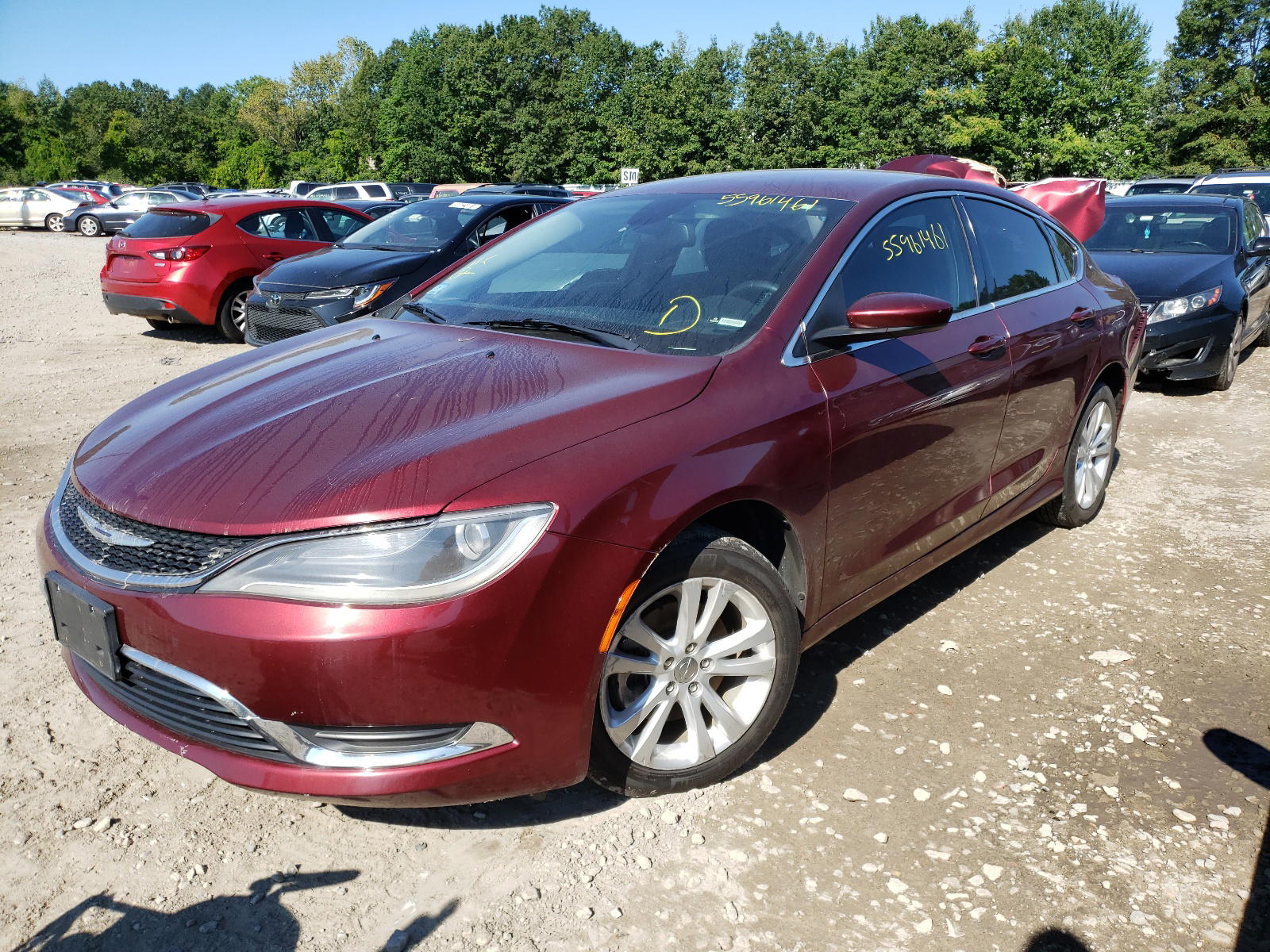 Photo 2 from auction – 2015 CHRYSLER 200 LIMITE with VIN 1C3CCCAB3FN705297