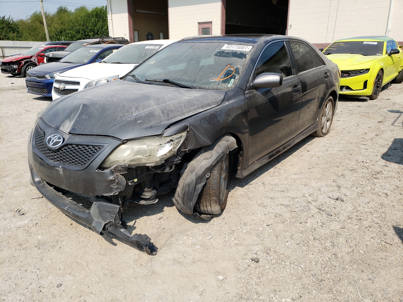 Photo 2 from auction – 2011 TOYOTA CAMRY SE with VIN 4T1BK3EK5BU126862
