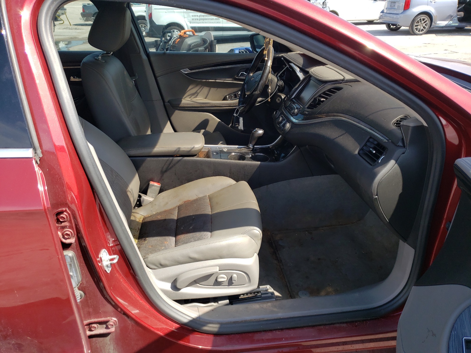 Photo 5 from auction – 2017 CHEVROLET IMPALA LT with VIN 1G1105SA9HU172564
