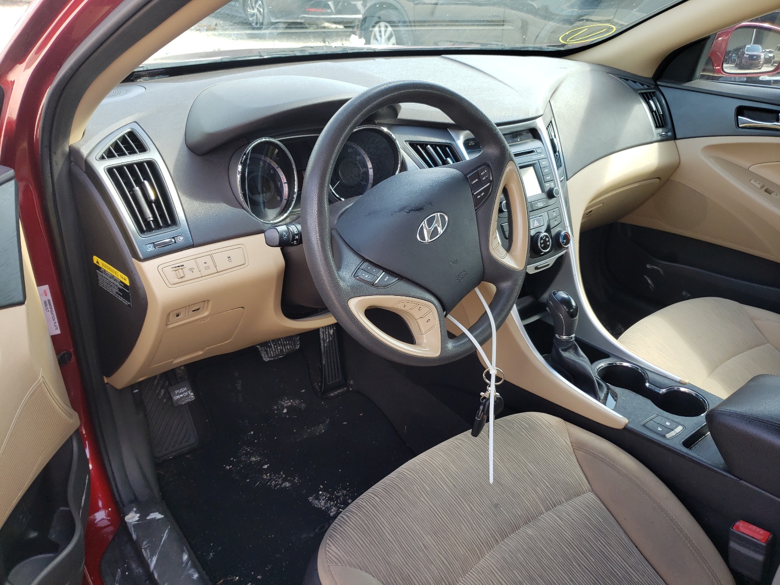 Photo 9 from auction – 2014 HYUNDAI SONATA GLS with VIN 5NPEB4AC3EH886762