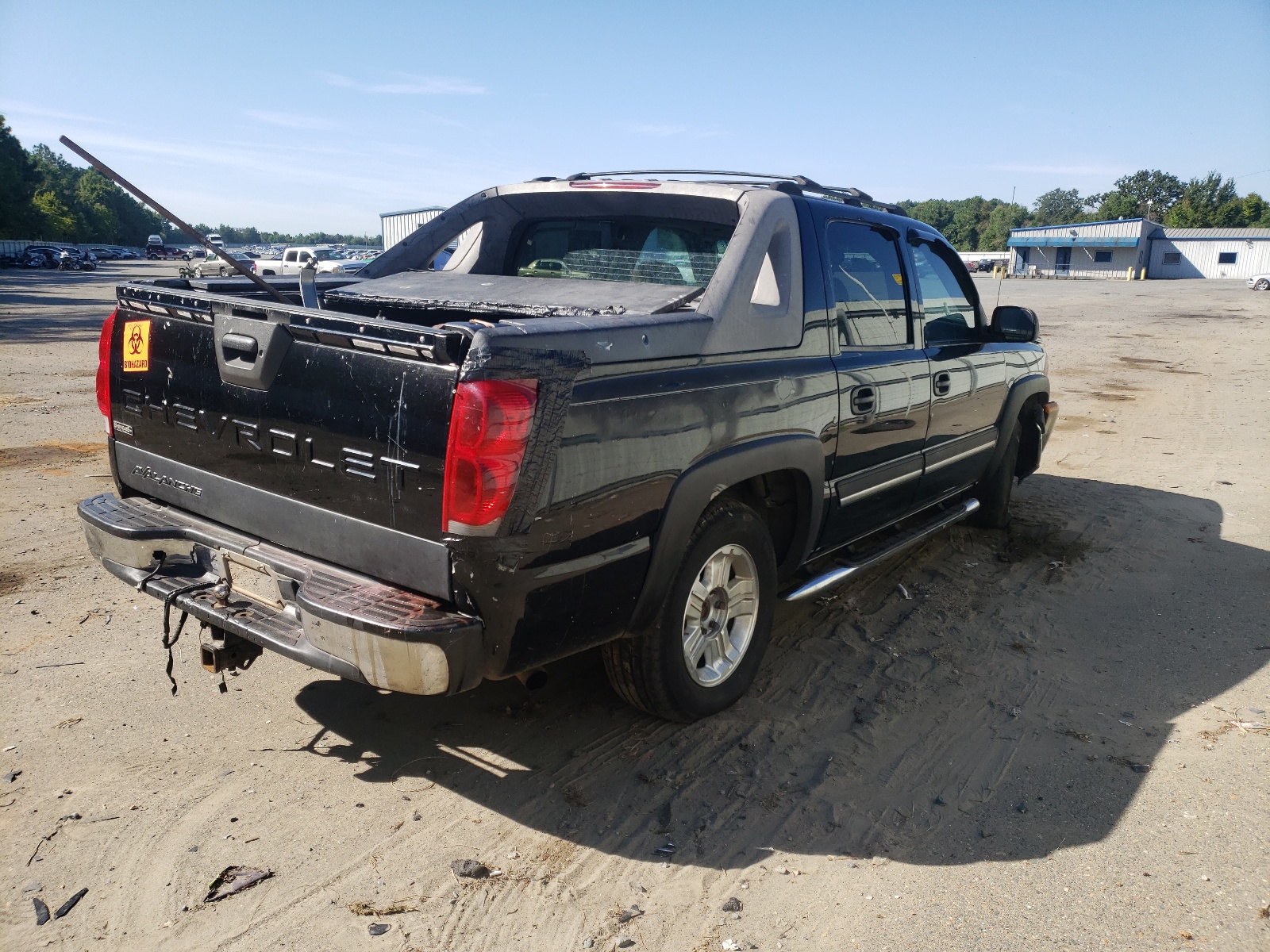 Photo 4 from auction – 2005 CHEVROLET AVALANCHE with VIN 3GNEC12Z95G140587