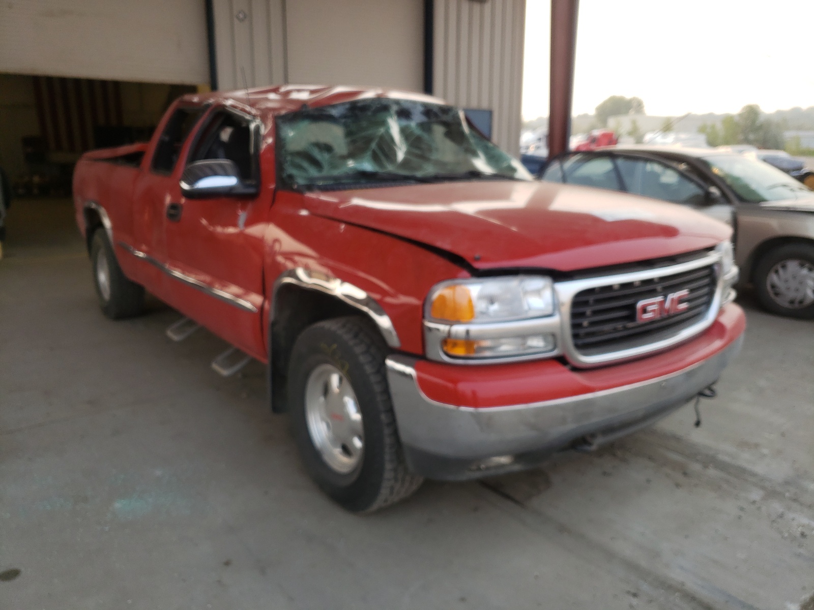 Photo 1 from auction – 2001 GMC NEW SIERRA with VIN 2GTEK19T611388702