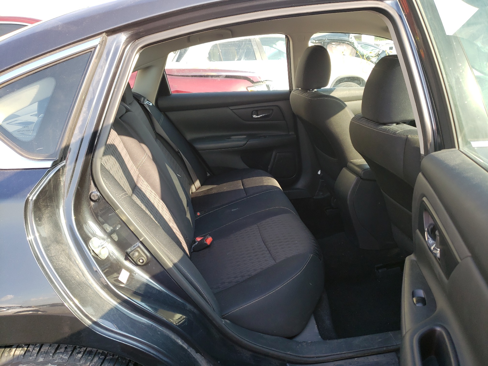 Photo 6 from auction – 2017 NISSAN ALTIMA 2.5 with VIN 1N4AL3AP0HC294394