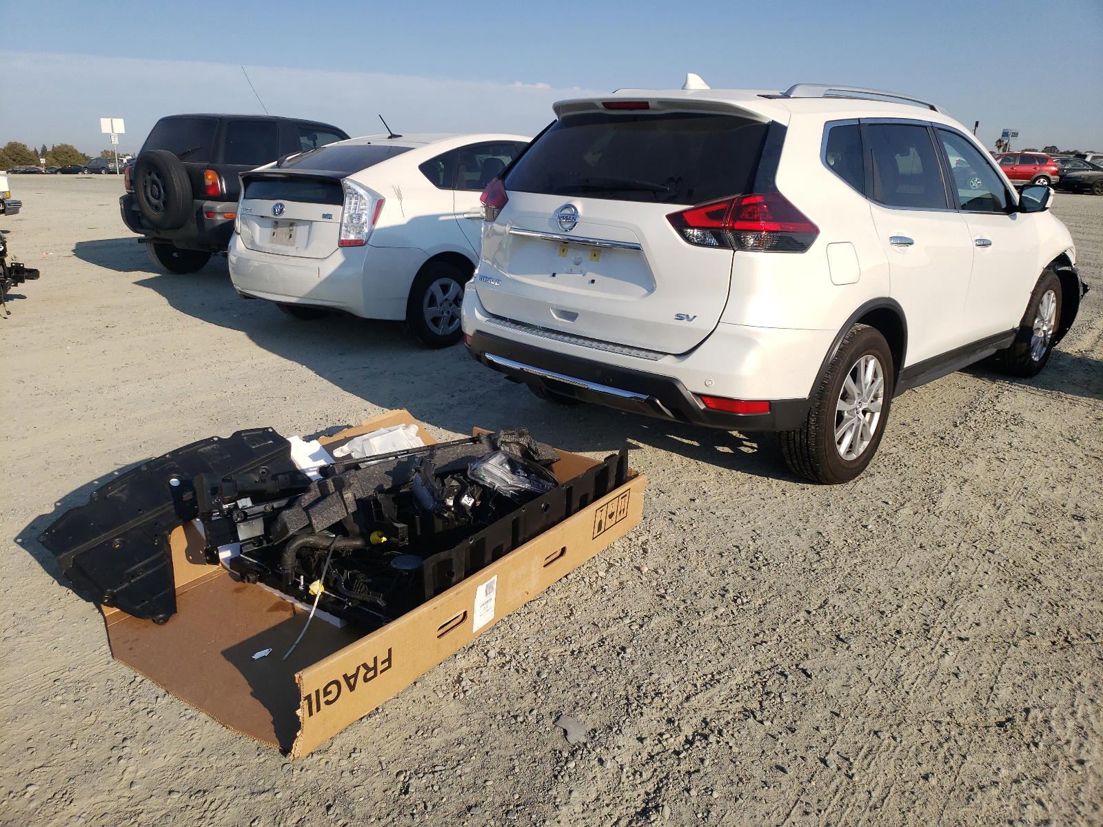 Photo 4 from auction – 2020 NISSAN ROGUE S with VIN KNMAT2MT2LP529862