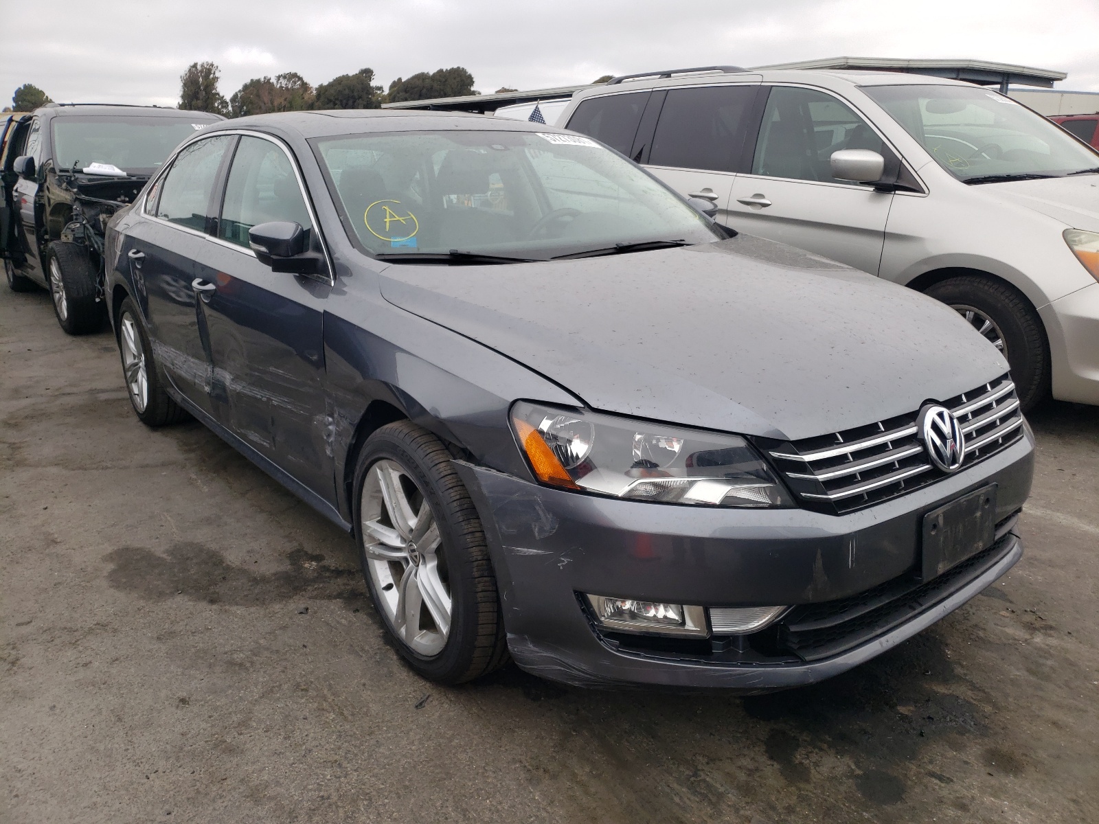Photo 1 from auction – 2013 VOLKSWAGEN PASSAT SE with VIN 1VWBM7A36DC009656