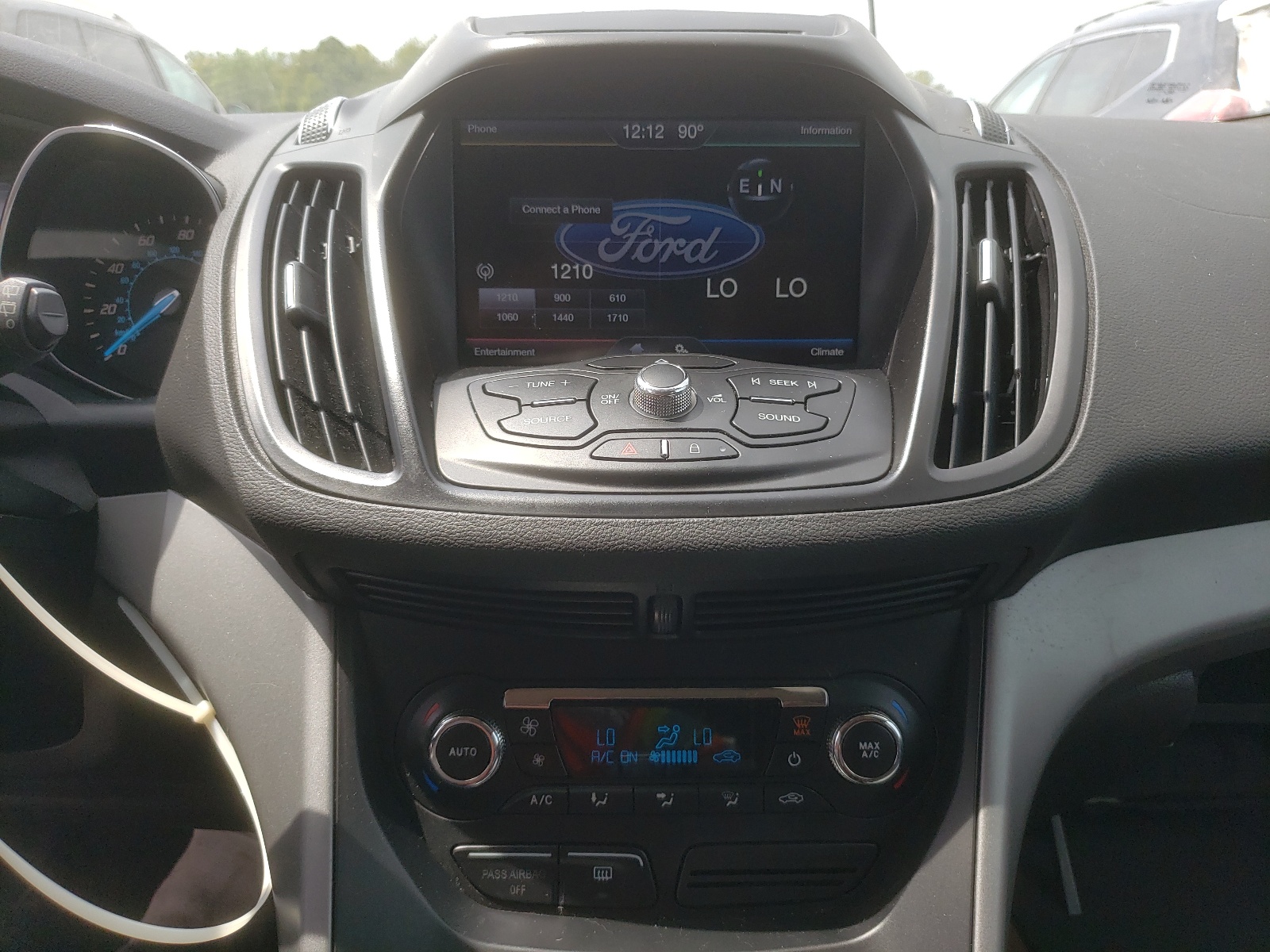 Photo 9 from auction – 2014 FORD ESCAPE SE with VIN 1FMCU9GX7EUA86461