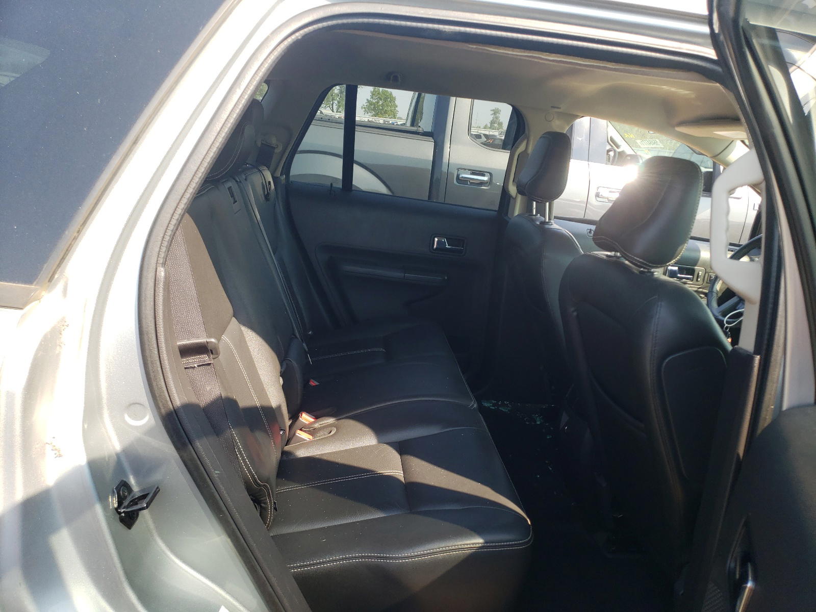 Photo 6 from auction – 2007 FORD EDGE SEL P with VIN 2FMDK39C17BA59816