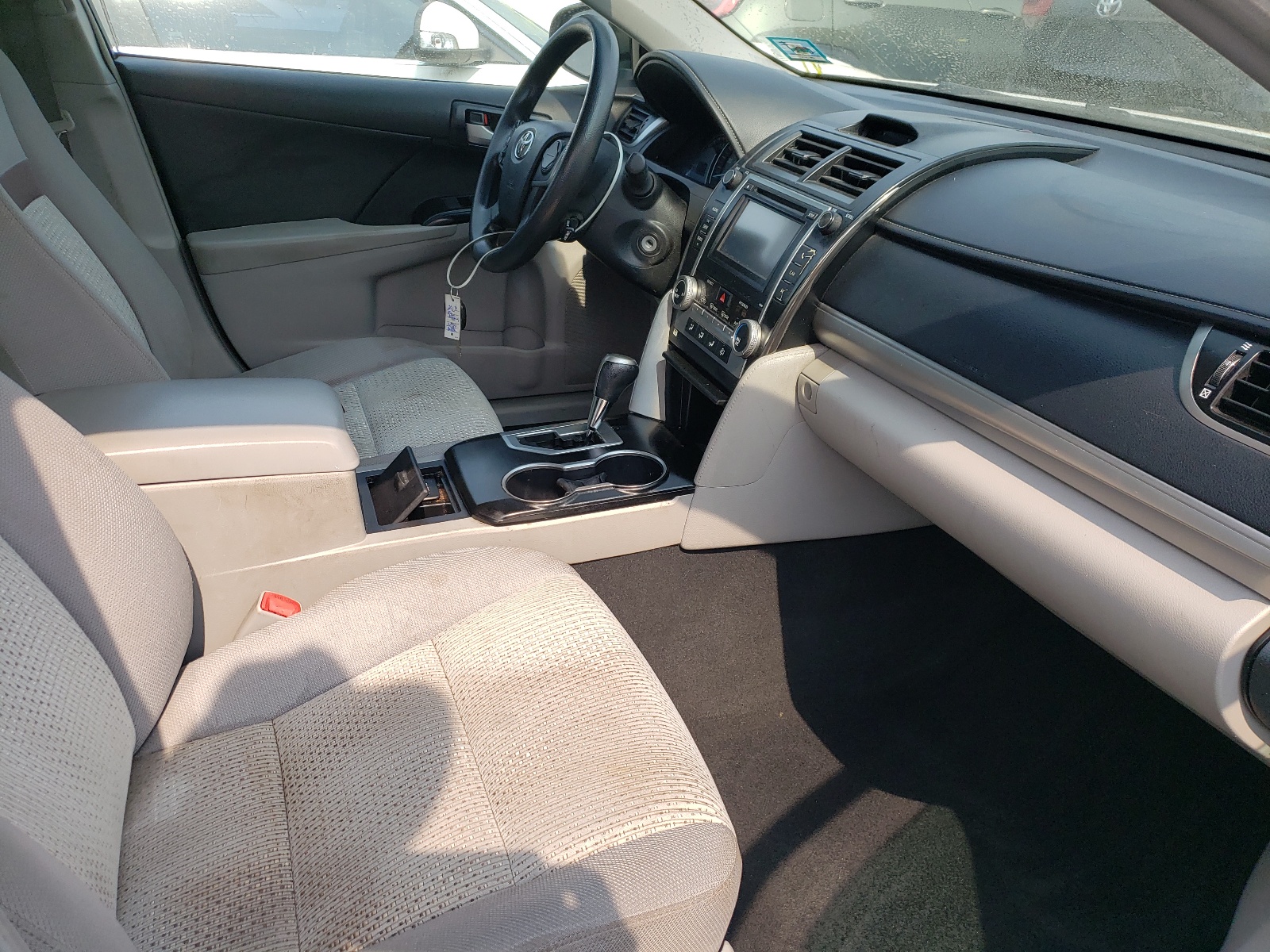 Photo 5 from auction – 2013 TOYOTA CAMRY L with VIN 4T4BF1FK4DR294038