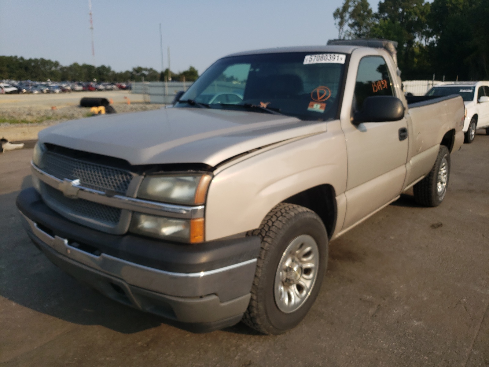 Photo 2 from auction – 2005 CHEVROLET SILVERADO with VIN 1GCEK14T65Z348348