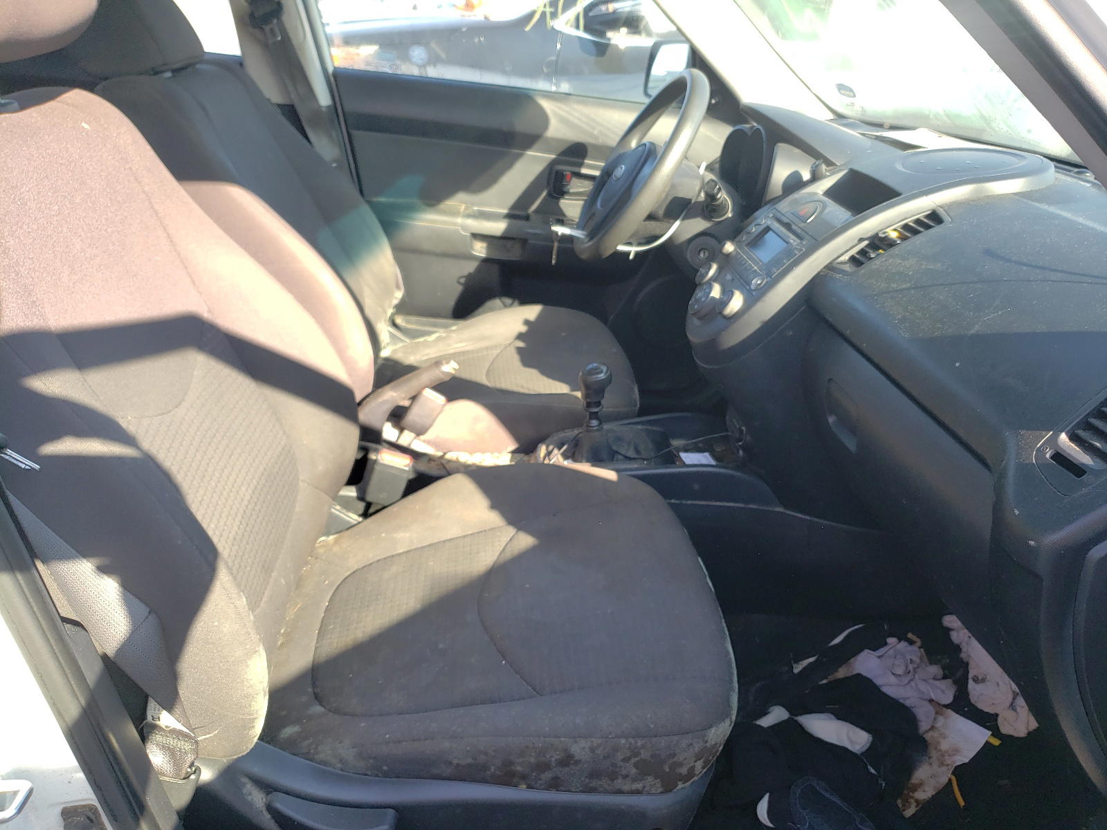 Photo 5 from auction – 2011 KIA SOUL with VIN KNDJT2A18B7306887