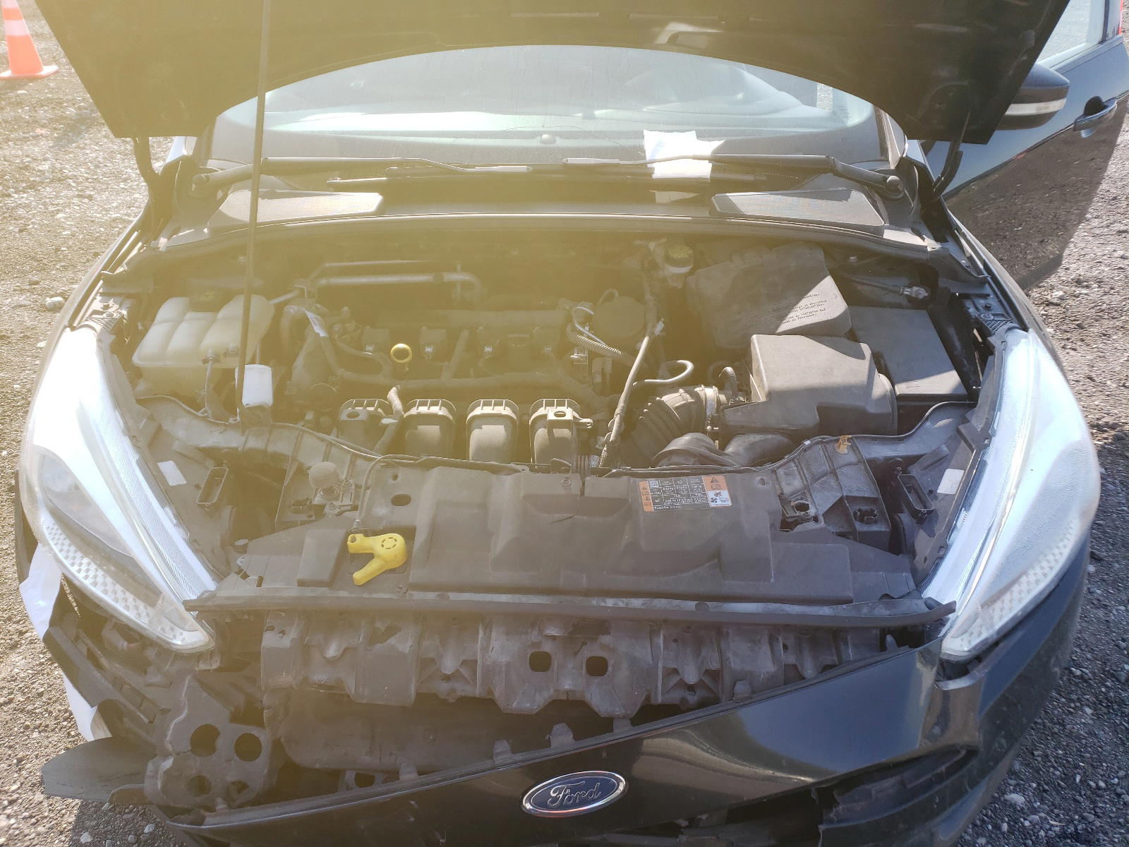 Photo 7 from auction – 2015 FORD FOCUS SE with VIN 1FADP3K28FL325392