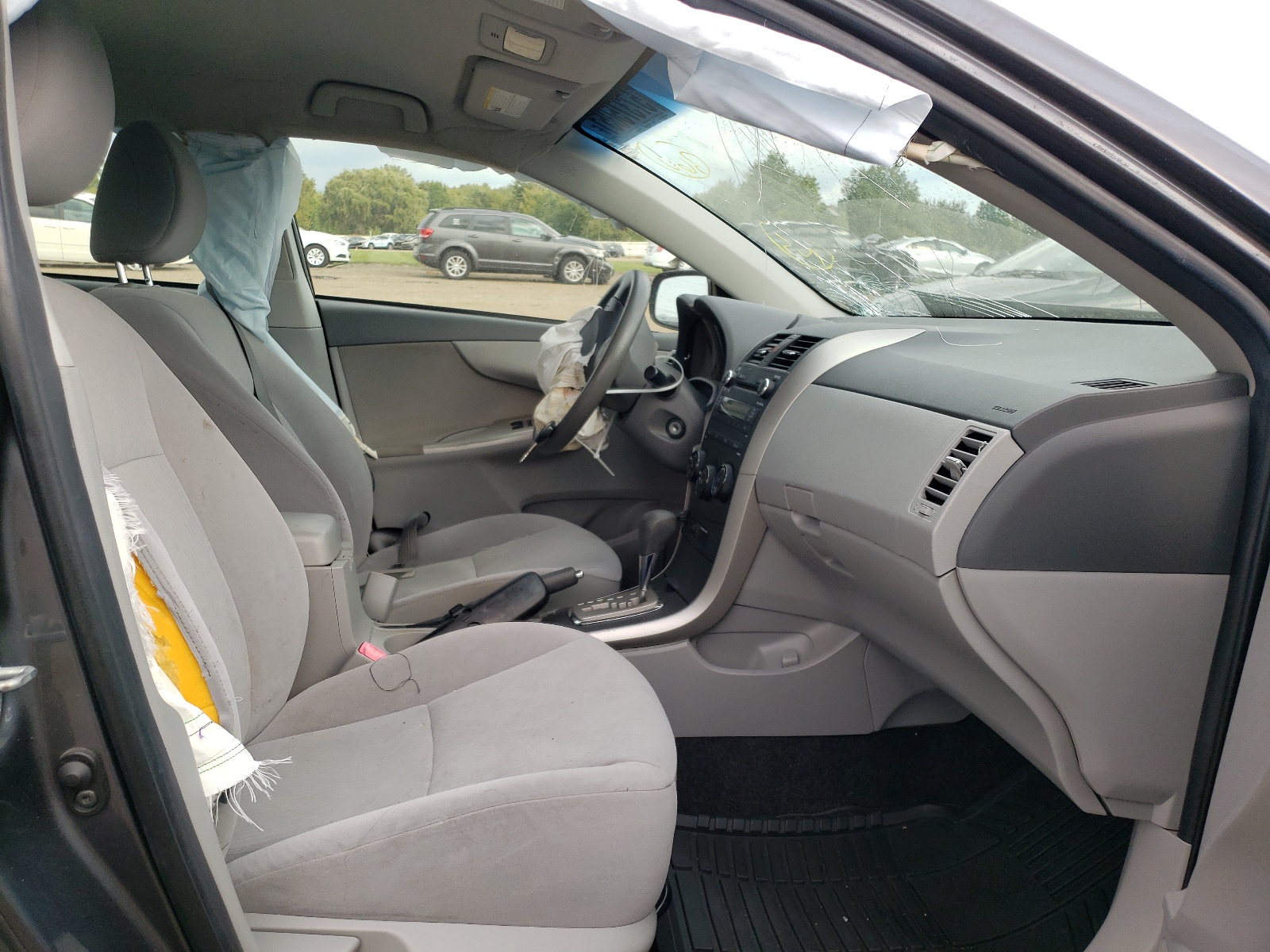 Photo 5 from auction – 2010 TOYOTA COROLLA BA with VIN JTDBU4EE6AJ083700