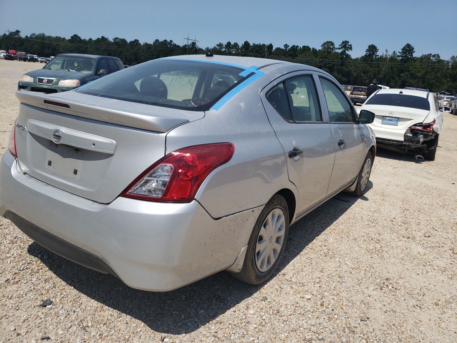 Photo 4 from auction – 2017 NISSAN VERSA S with VIN 3N1CN7AP8HL807659