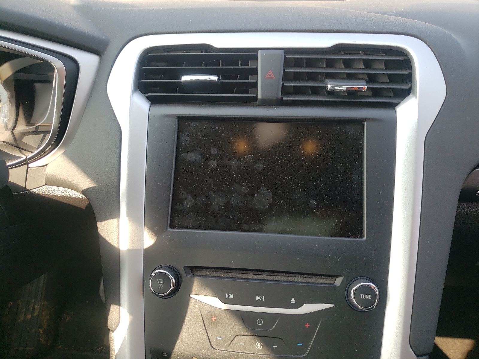 Photo 9 from auction – 2013 FORD FUSION SE with VIN 3FA6P0HRXDR355326