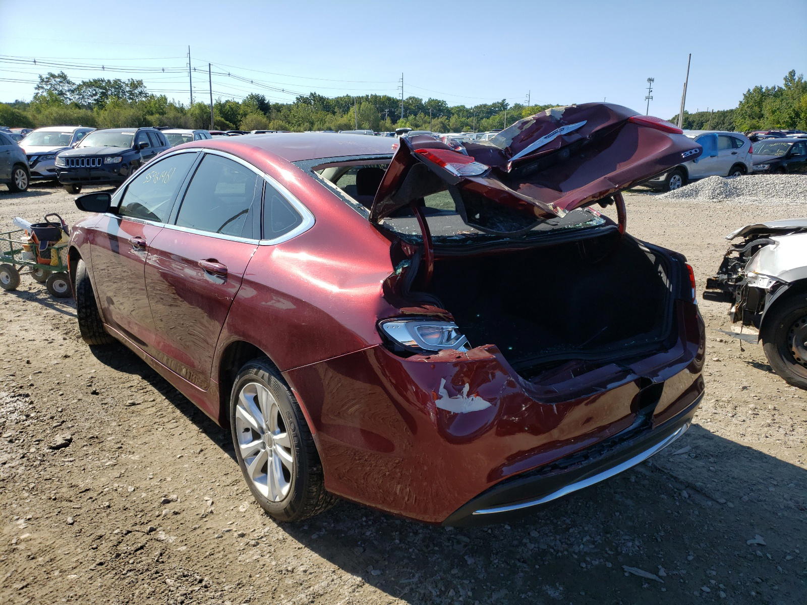 Photo 3 from auction – 2015 CHRYSLER 200 LIMITE with VIN 1C3CCCAB3FN705297