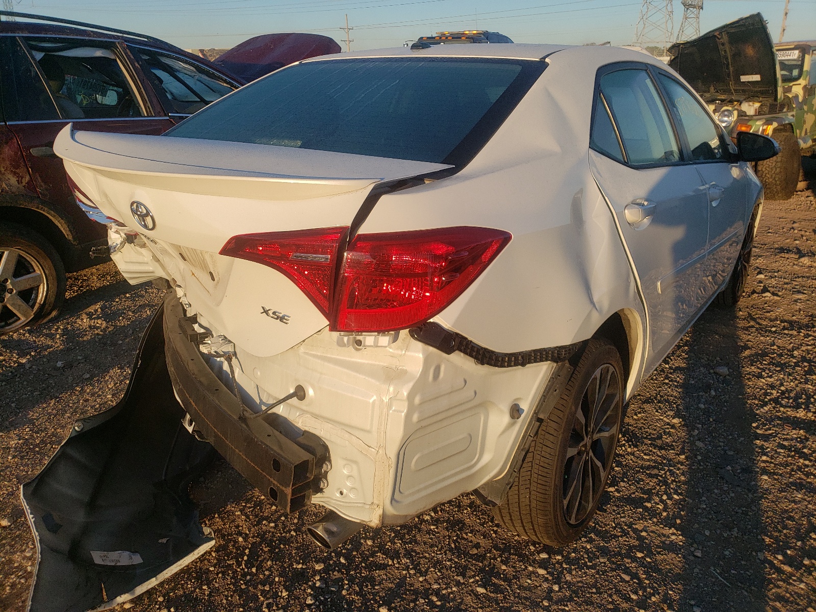 Photo 4 from auction – 2018 TOYOTA COROLLA L with VIN 5YFBURHE7JP746910