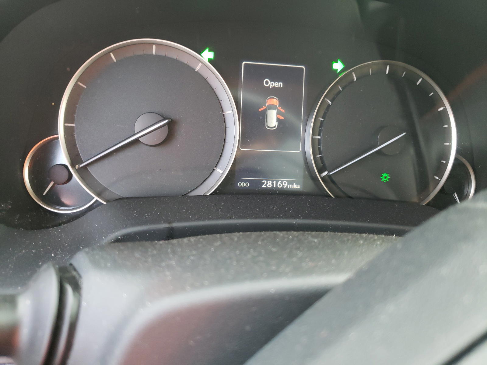Photo 8 from auction – 2019 LEXUS RX 350 BAS with VIN JTJBZMCA2K2039123
