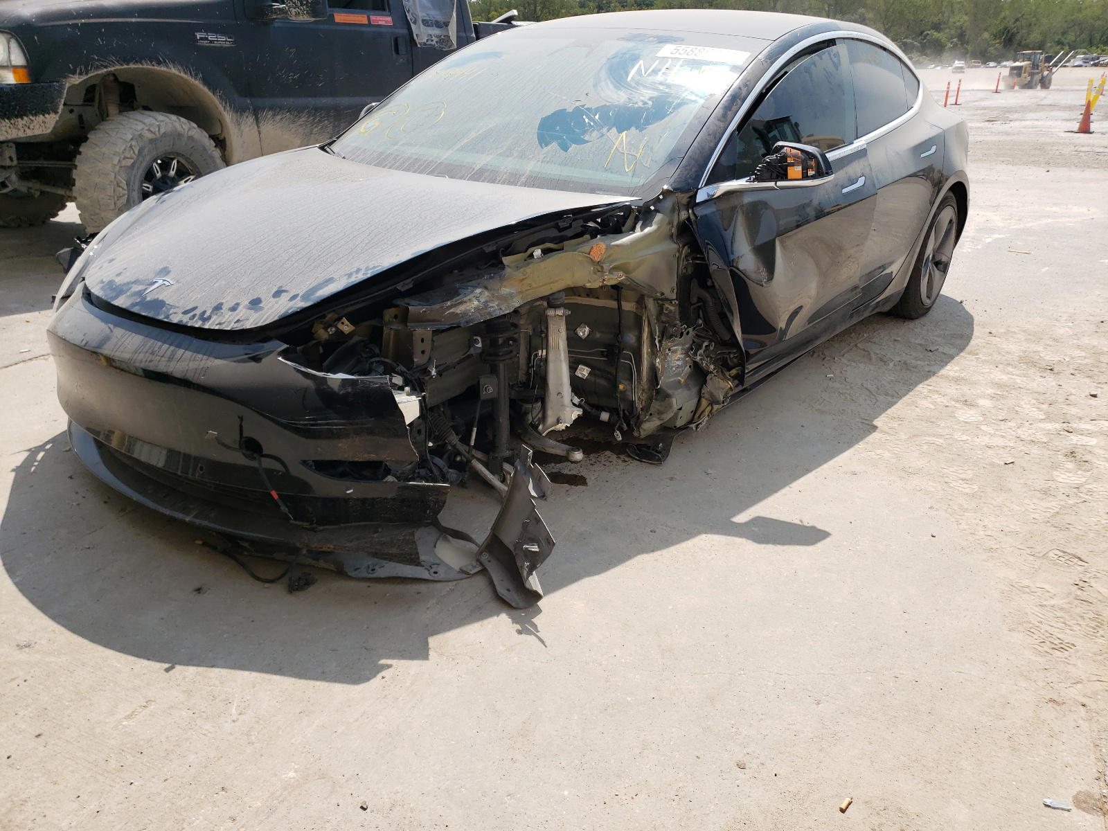 Photo 2 from auction – 2019 TESLA MODEL 3 with VIN 5YJ3E1EA2KF399441