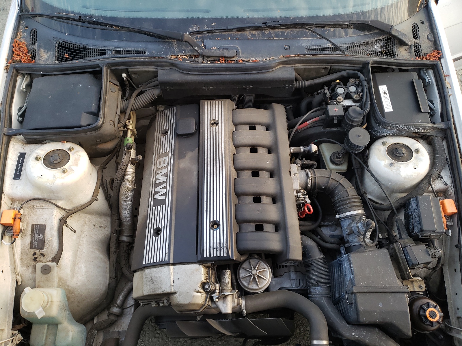 Photo 7 from auction – 1993 BMW 525 I AUTO with VIN WBAHD6311PBJ84567