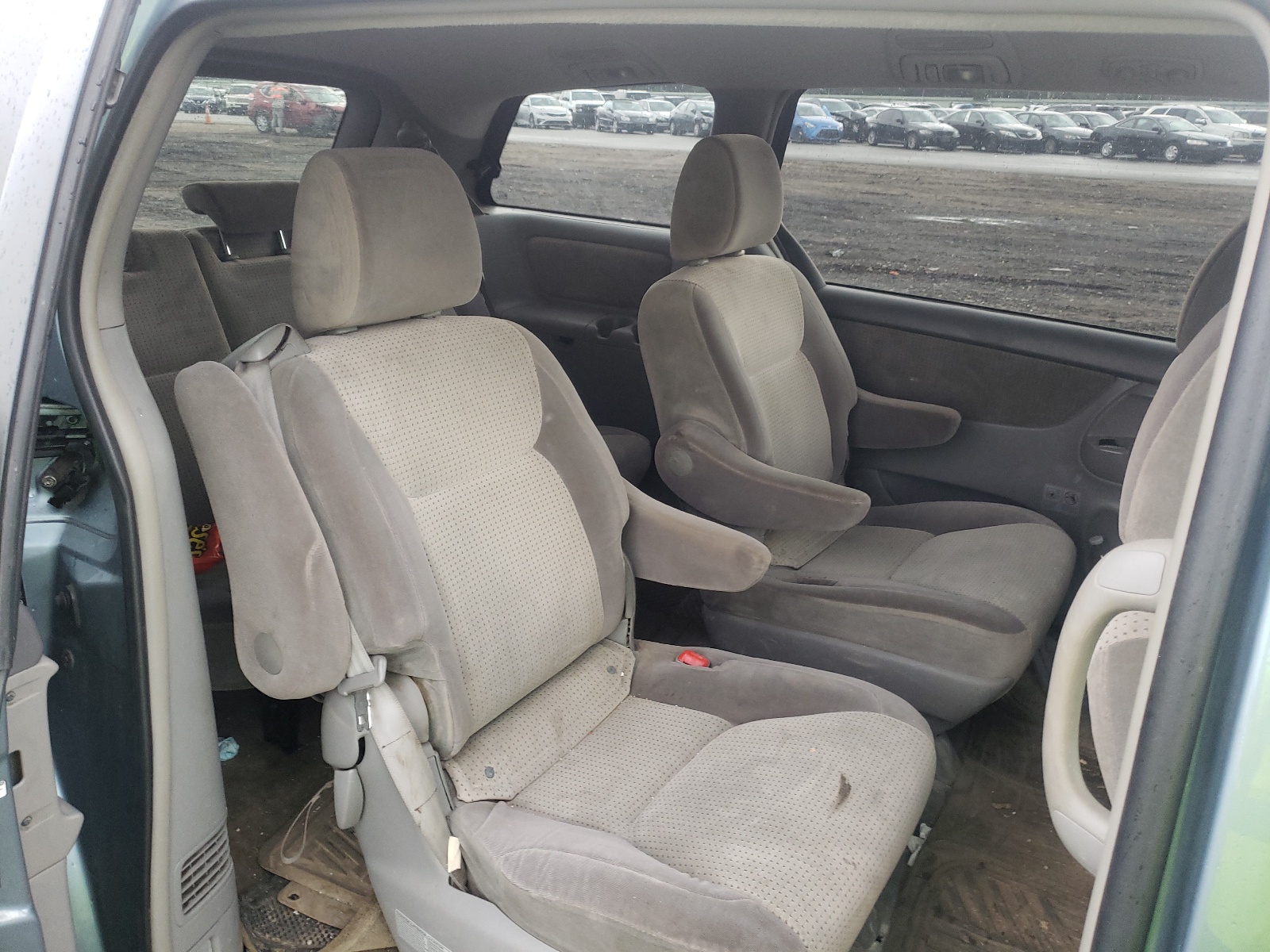 Photo 6 from auction – 2009 TOYOTA SIENNA CE with VIN 5TDZK23C29S250076