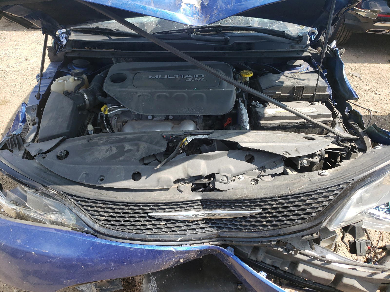 Photo 7 from auction – 2015 CHRYSLER 200 S with VIN 1C3CCCBB5FN646722