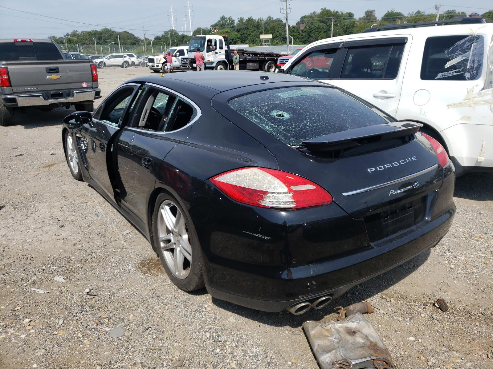 Photo 3 from auction – 2011 PORSCHE PANAMERA S with VIN WP0AB2A77BL060056