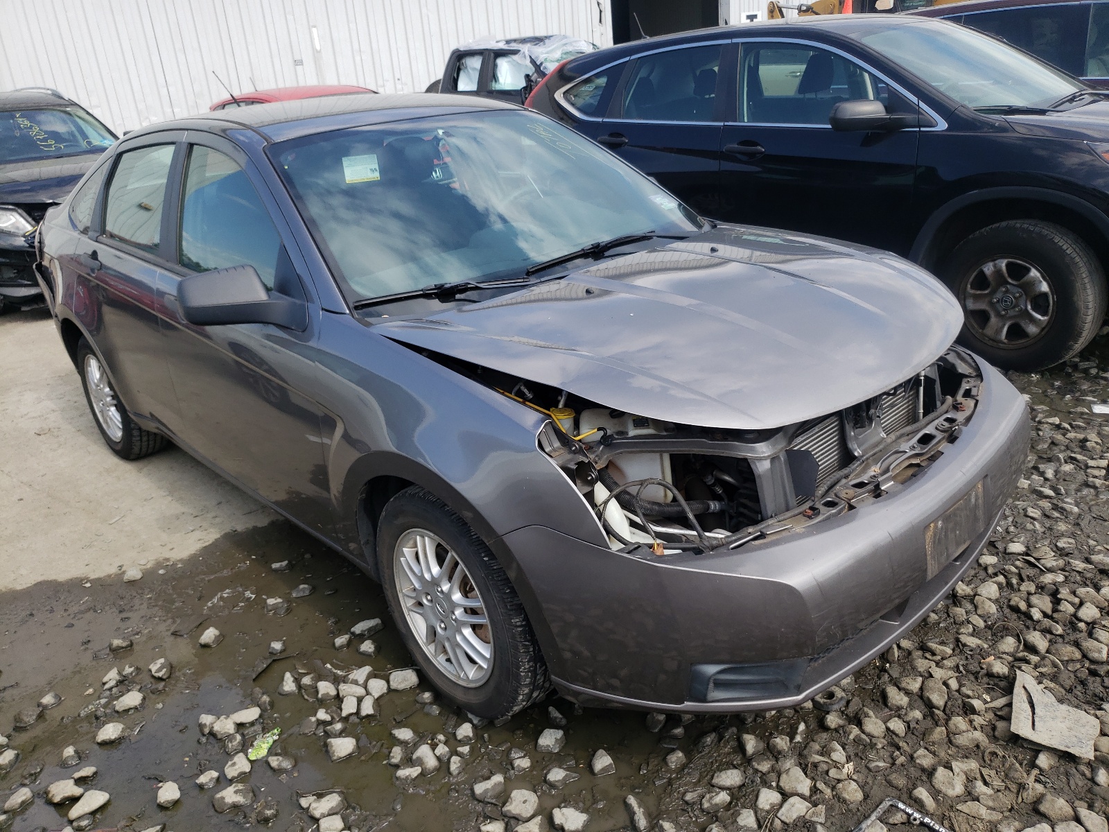Zdjęcie 1 z aukcji – 2011 FORD FOCUS SE z VIN 1FAHP3FN8BW139642