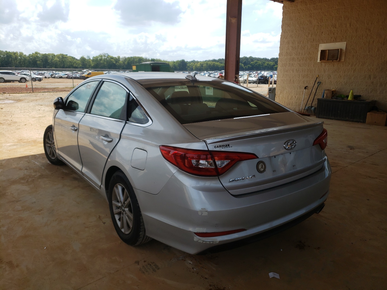 Photo 3 from auction – 2016 HYUNDAI SONATA SE with VIN 5NPE24AF2GH382927
