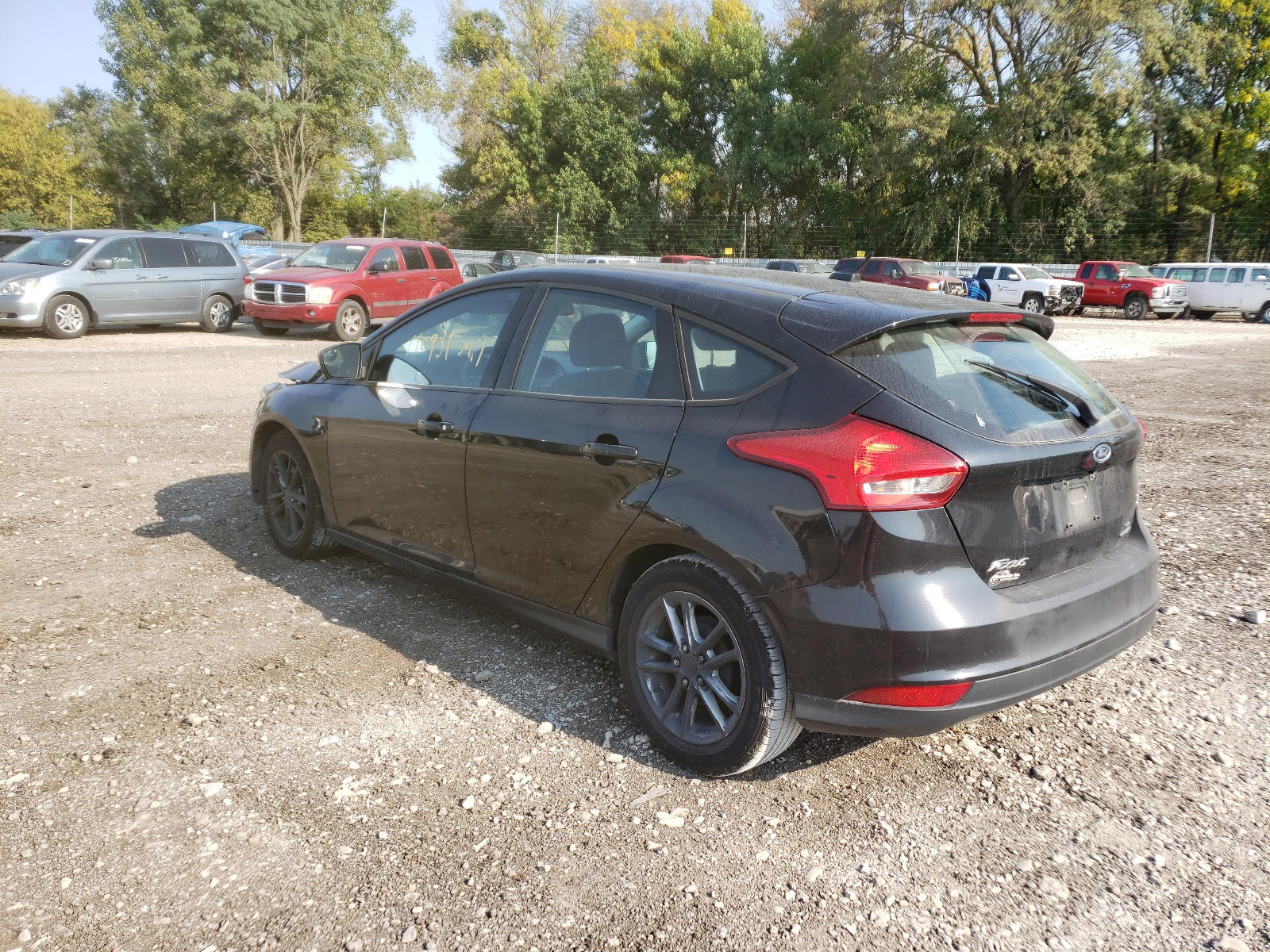 Photo 3 from auction – 2015 FORD FOCUS SE with VIN 1FADP3K28FL325392