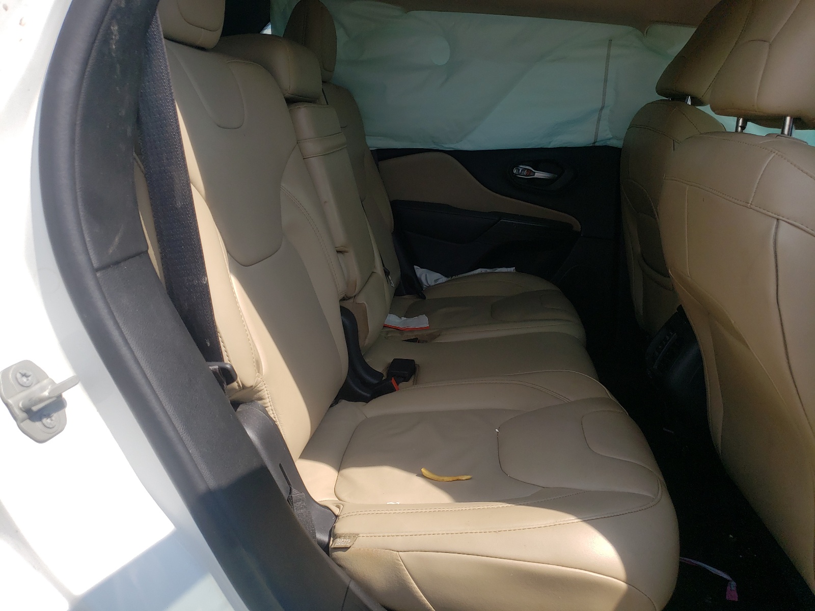 Photo 6 from auction – 2015 JEEP CHEROKEE L with VIN 1C4PJLDB3FW584876