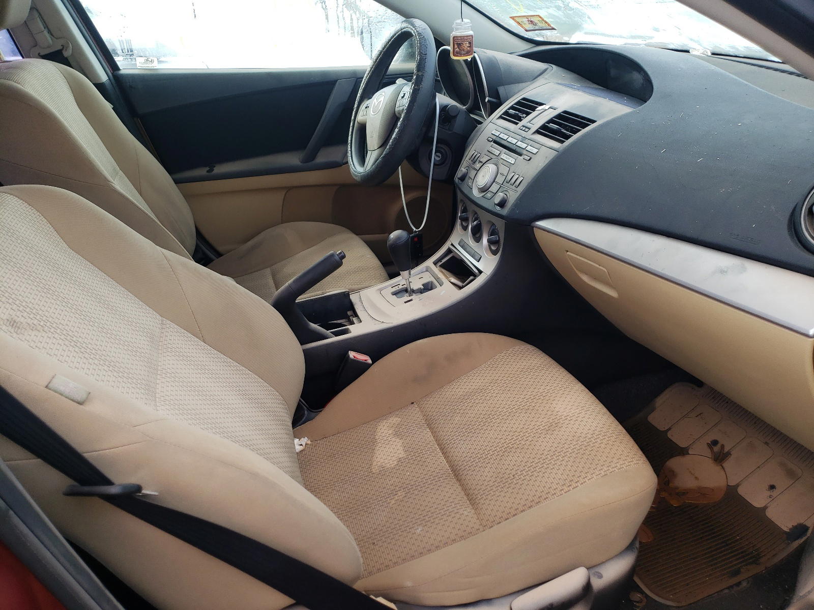 Photo 5 from auction – 2010 MAZDA 3 I with VIN JM1BL1SG3A1234144