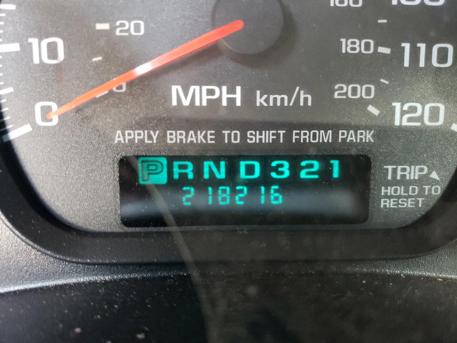 Photo 8 from auction – 2003 CHEVROLET IMPALA with VIN 2G1WF52E239142013