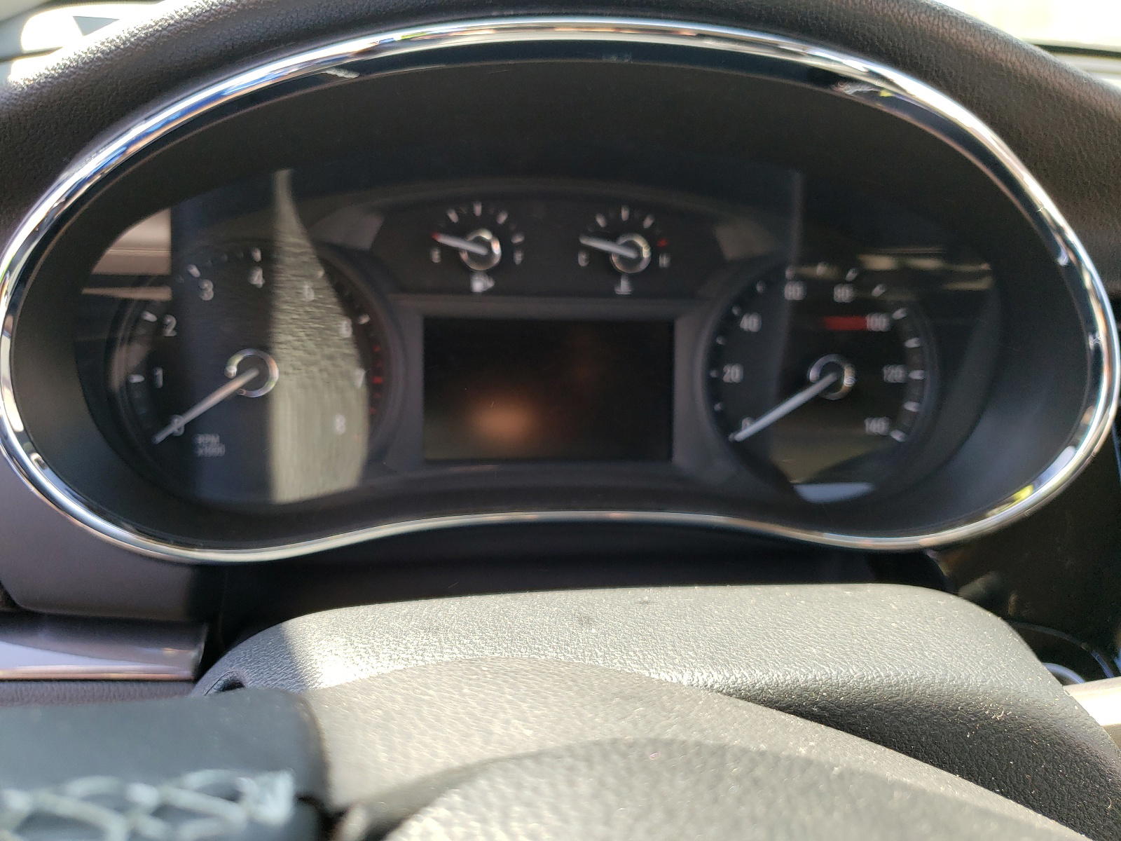 Photo 8 from auction – 2017 BUICK ENCORE PRE with VIN KL4CJDSB8HB175235
