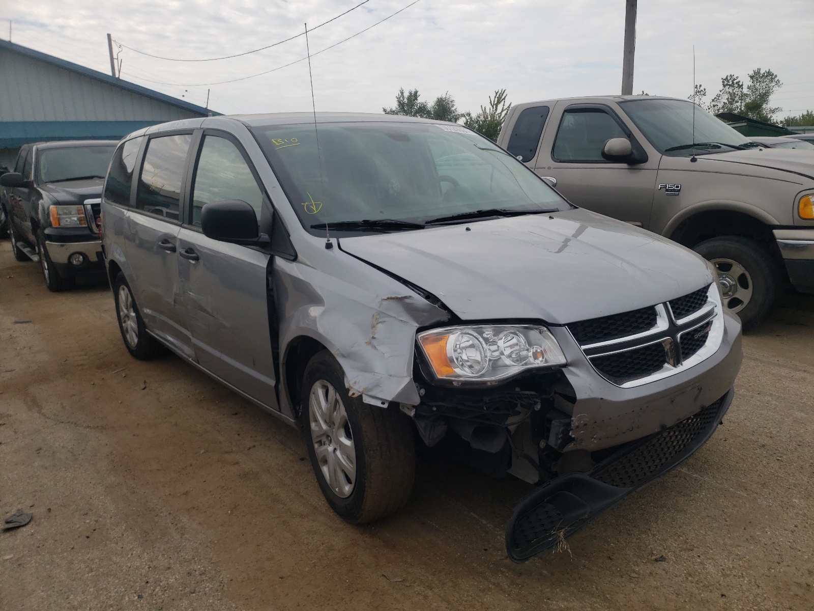 DODGE GRAND CARA 2019 with VIN 2C4RDGBG3KR500922 - Photo from auction