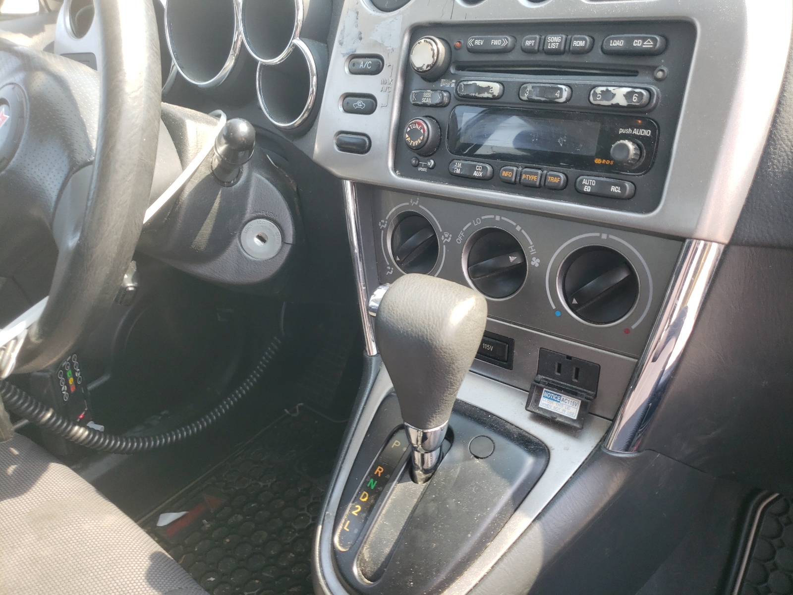 Photo 9 from auction – 2004 PONTIAC VIBE with VIN 5Y2SM62844Z431977
