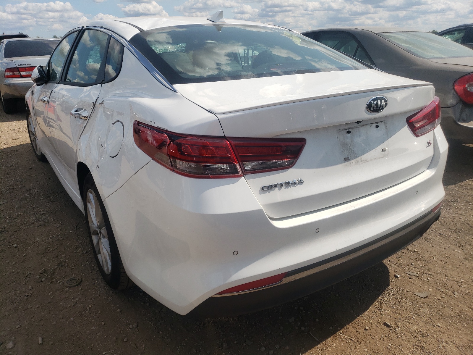 Photo 3 from auction – 2018 KIA OPTIMA LX with VIN 5XXGT4L34JG224519