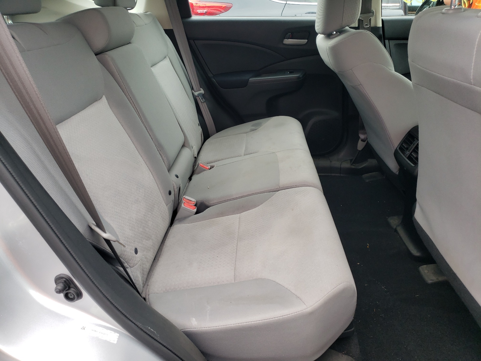 Photo 6 from auction – 2015 HONDA CR-V LX with VIN 2HKRM4H34FH696536