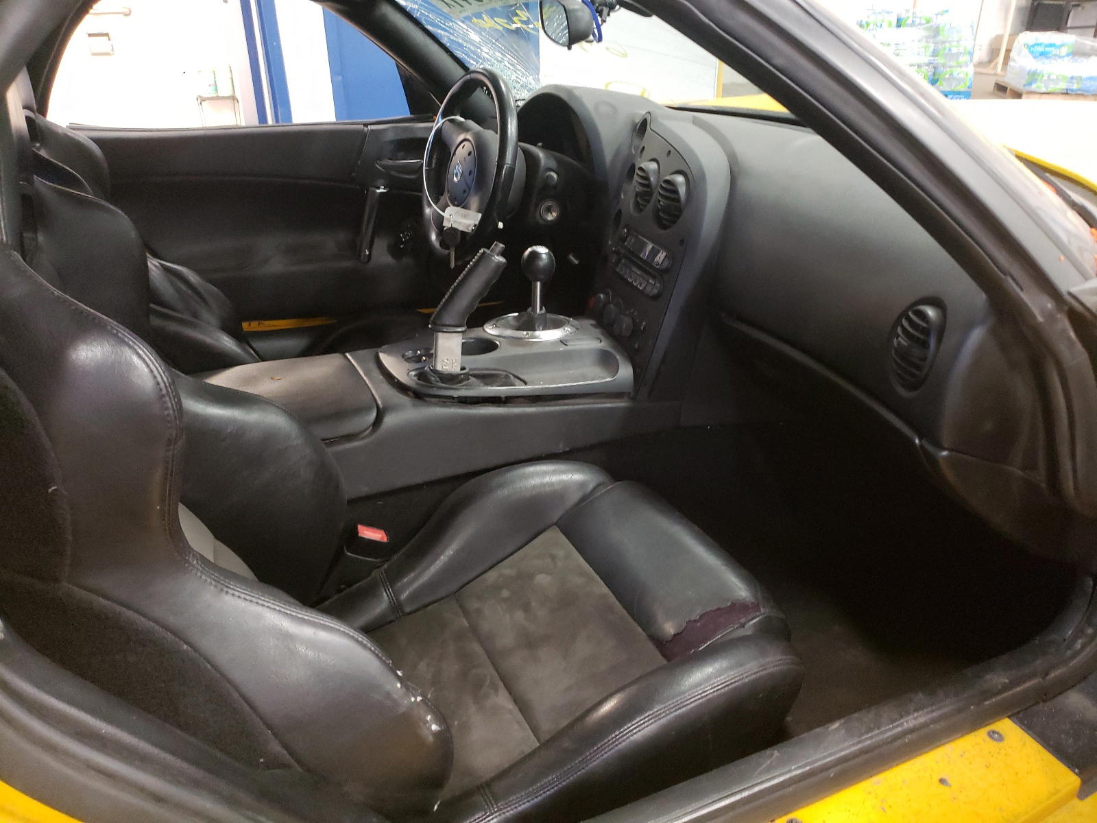 Photo 5 from auction – 2004 DODGE VIPER SRT- with VIN 1B3JZ65Z14V101644