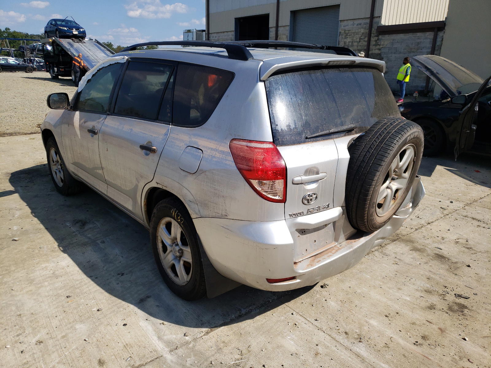 Photo 3 from auction – 2007 TOYOTA RAV4 with VIN JTMBD33V575070077