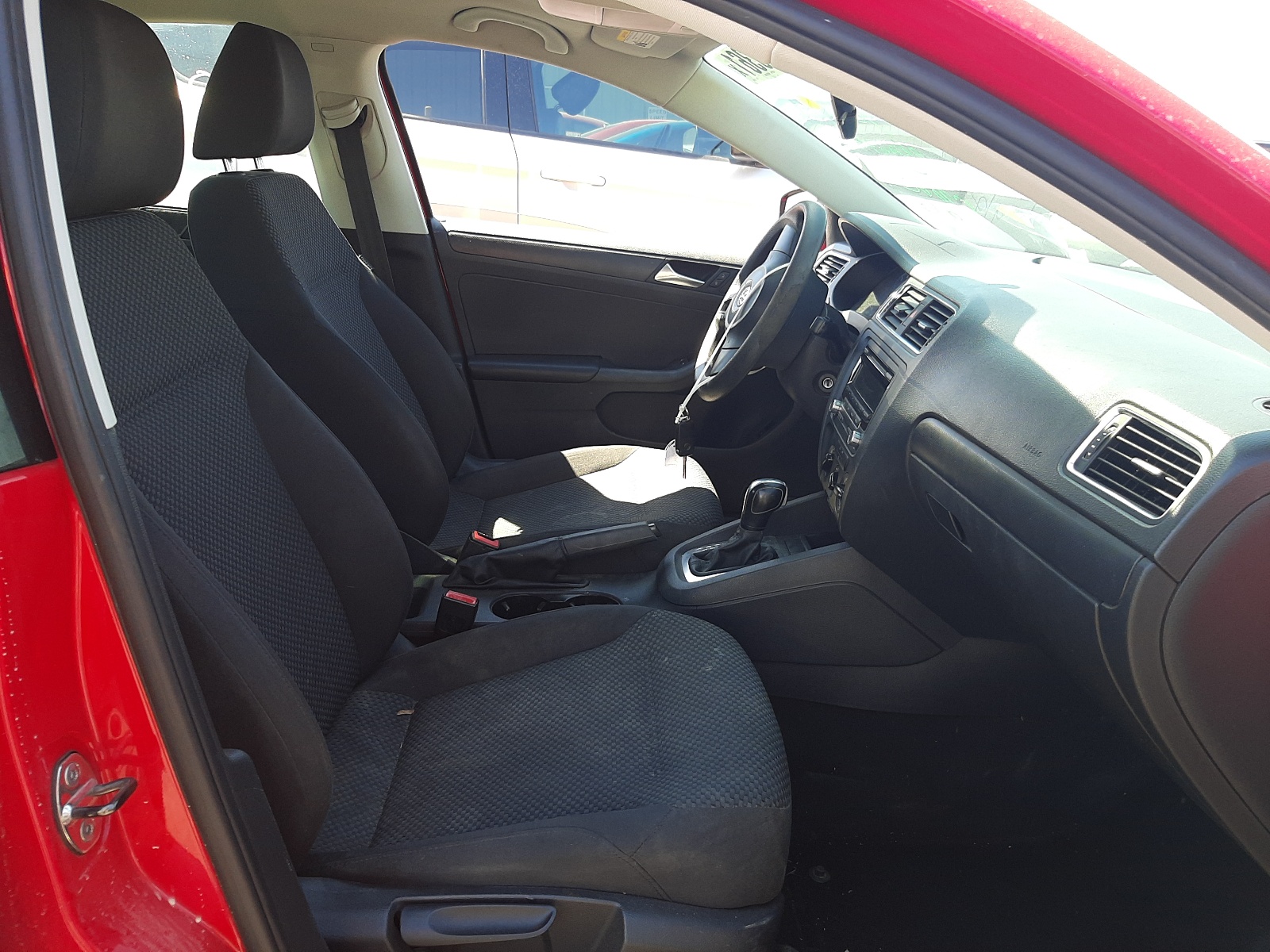 Photo 5 from auction – 2013 VOLKSWAGEN JETTA BASE with VIN 3VW2K7AJ6DM370310