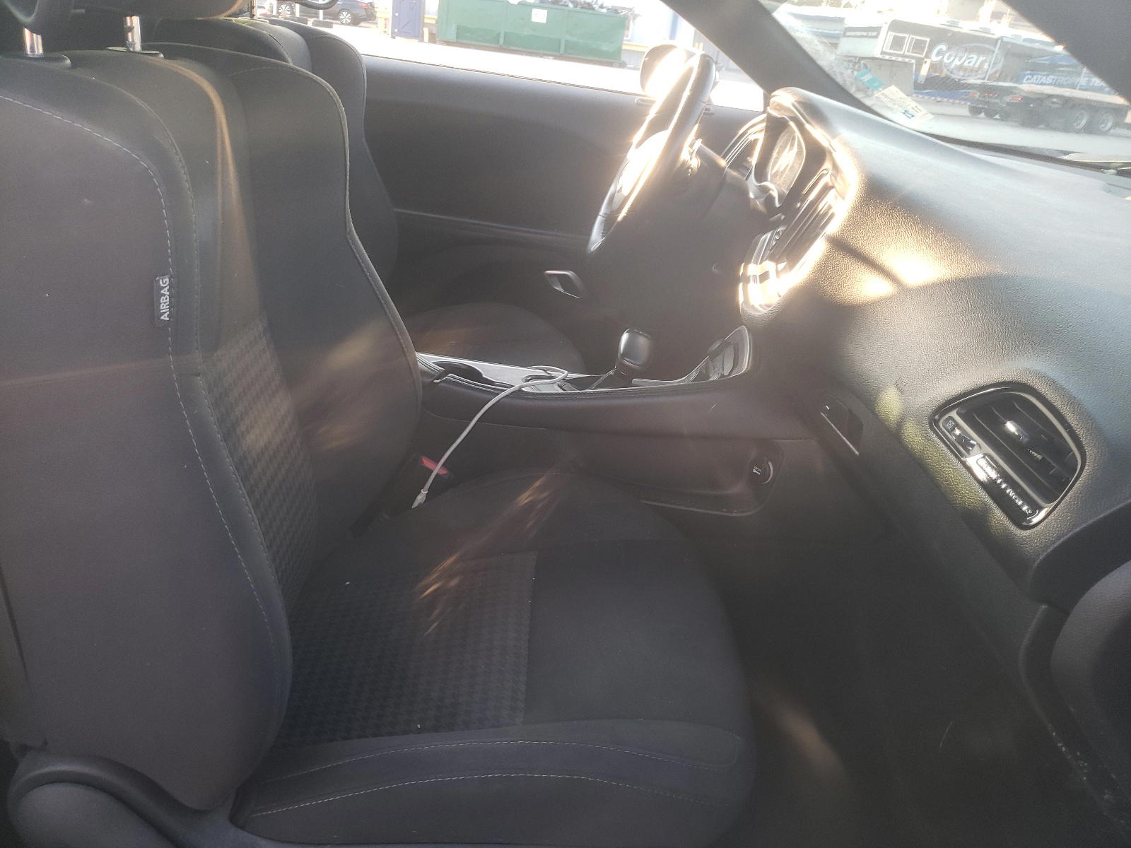 Photo 5 from auction – 2019 DODGE CHALLENGER with VIN 2C3CDZBT5KH531548
