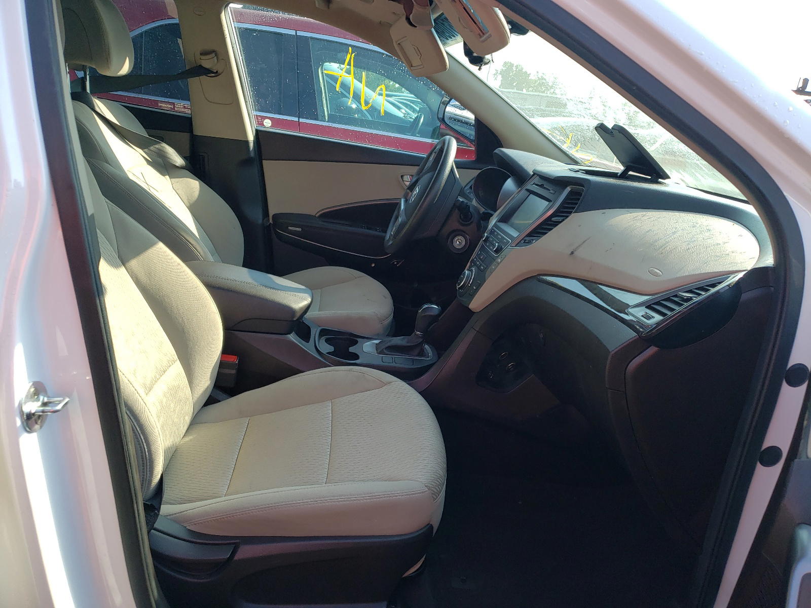 Photo 5 from auction – 2017 HYUNDAI SANTA FE S with VIN 5NMZU3LB9HH018969