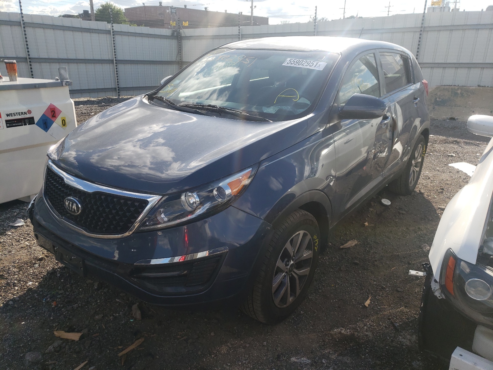 Photo 2 from auction – 2016 KIA SPORTAGE L with VIN KNDPB3AC8G7864587