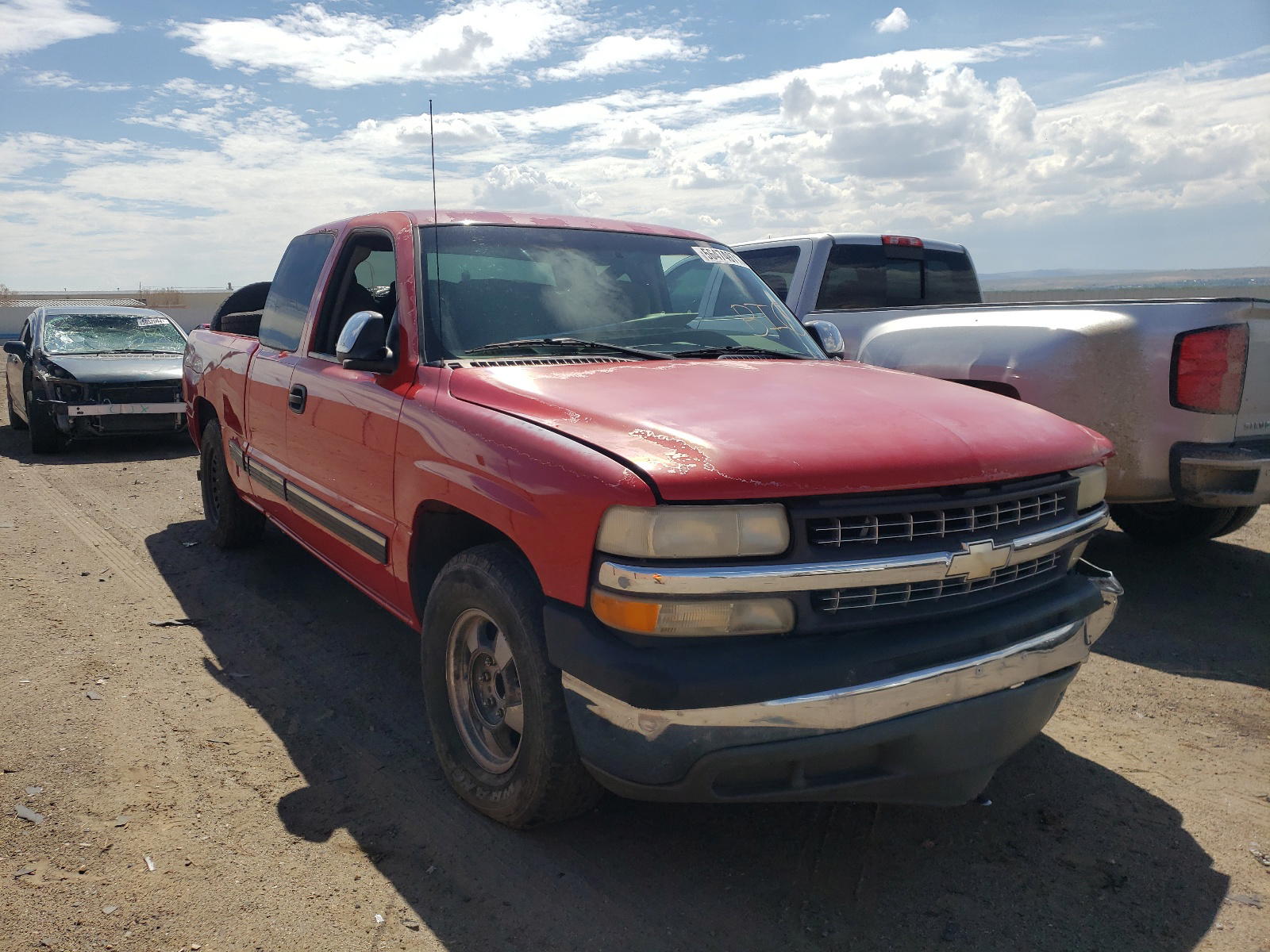 CHEVROLET SILVERADO 2001 with VIN 2GCEC19V611204955 - Photo from auction